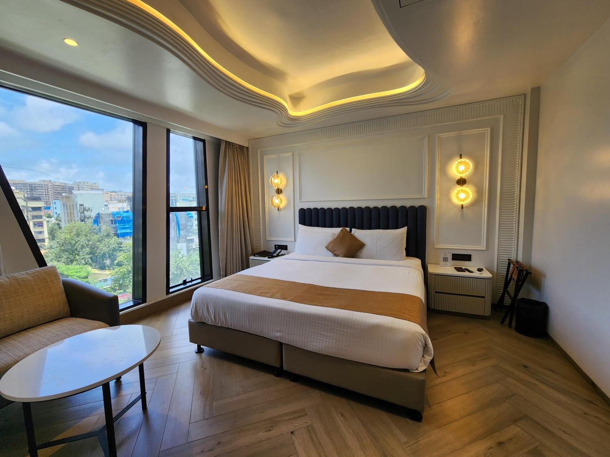 Dragonfly Hotel - The Art Hotel Мумбаи Экстерьер фото